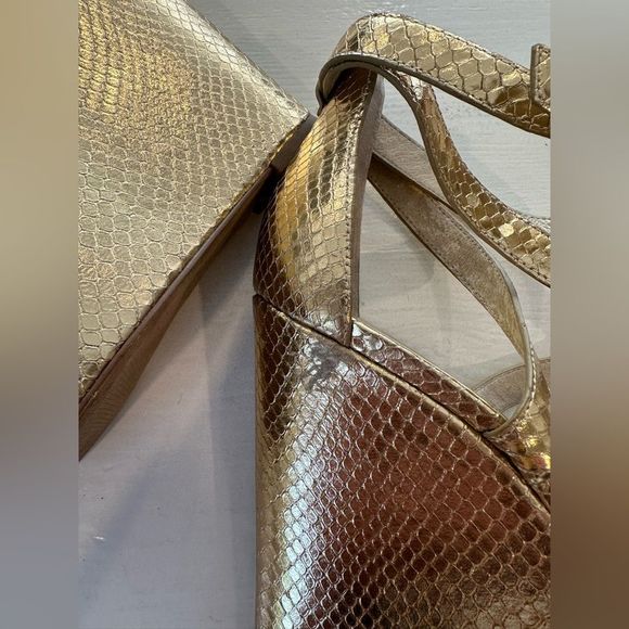 Michael Kors gold wedge heels size 8 - Picture 5 of 6